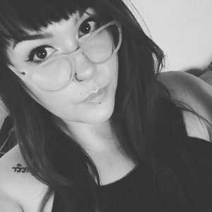 Meet your Posher, Crystina